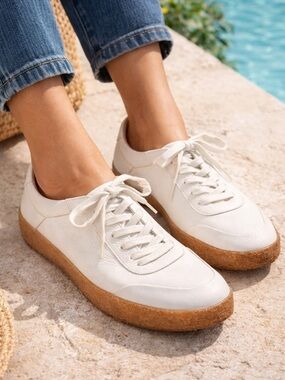 FitFlop Rally Leather Sneakers White Comfort Walking Gum Sole Lace Up Women 11